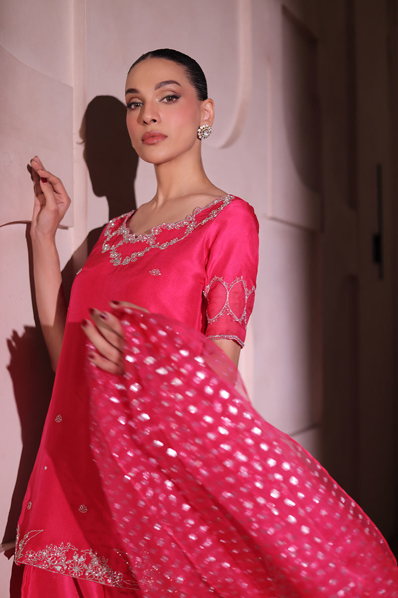 Aish-Pink