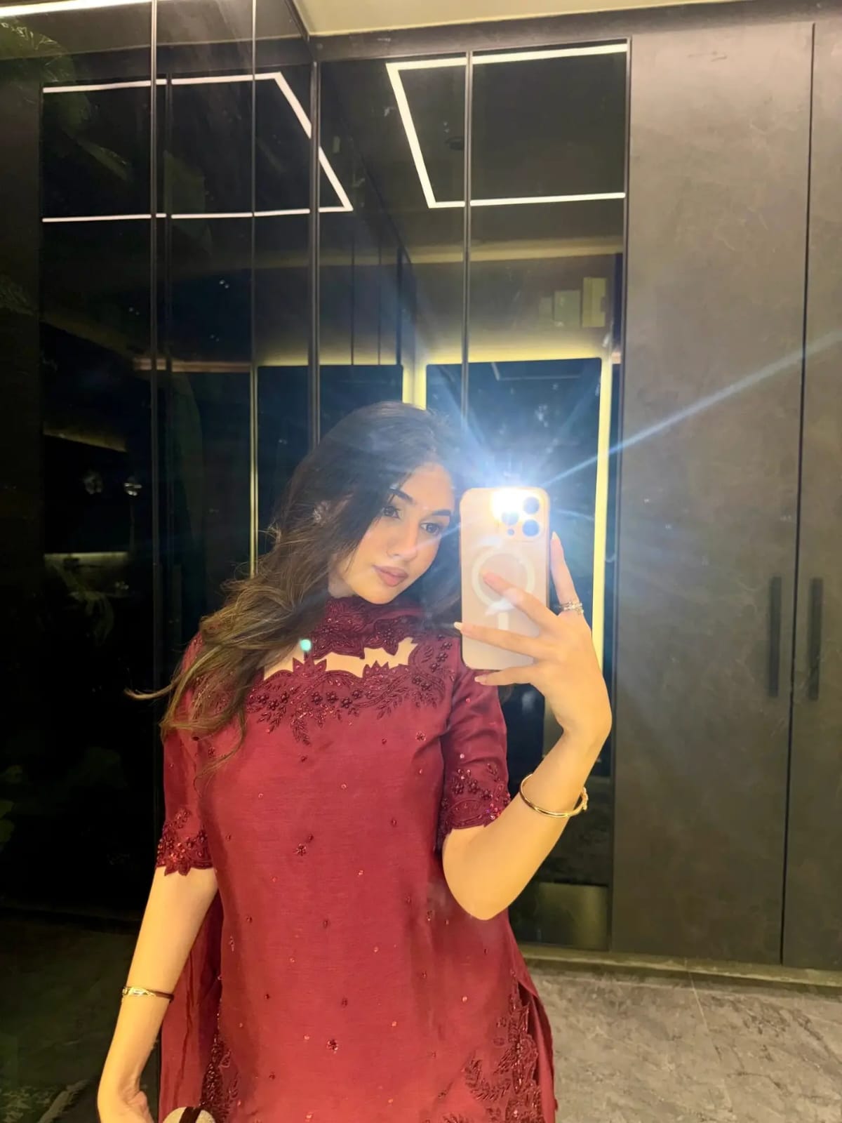 Aish-Crimson - AishOfficial