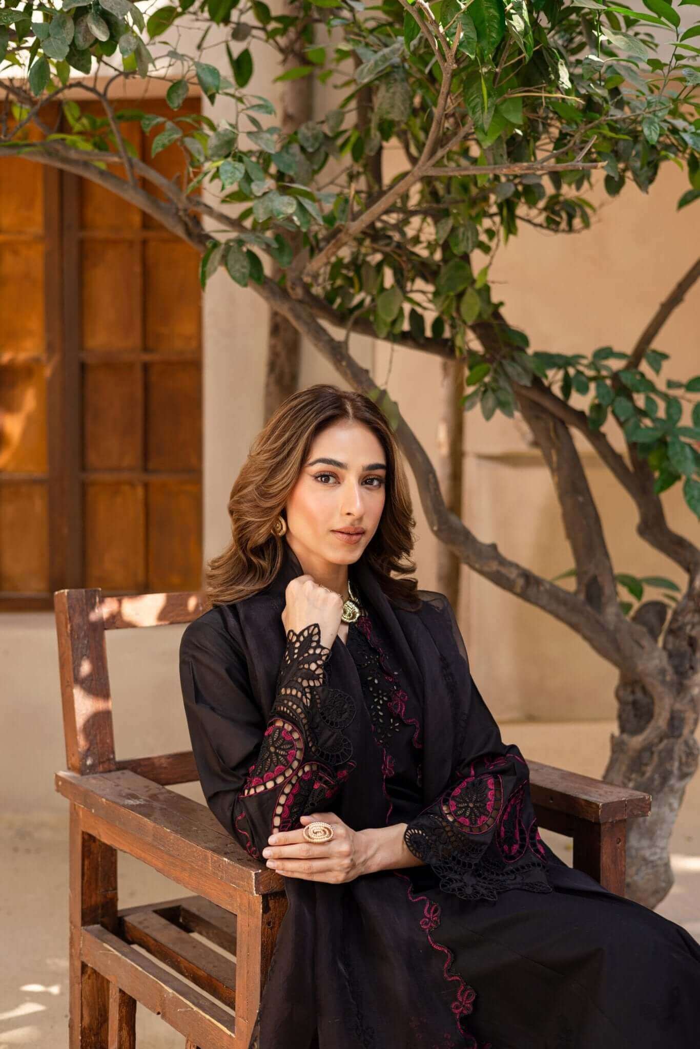 BLACK FIT - AishOfficial