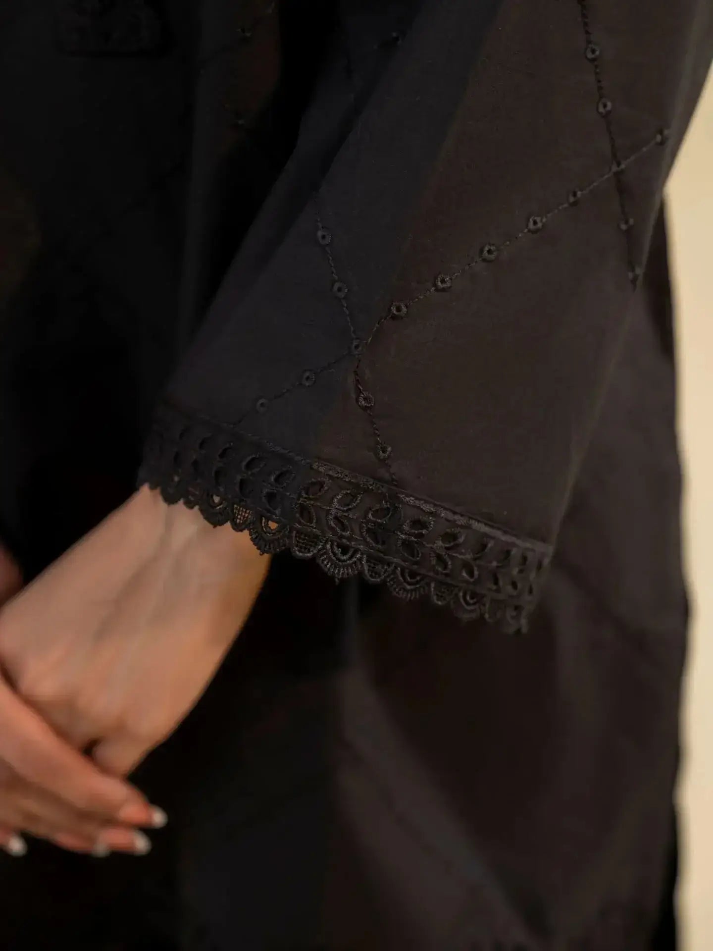 Blooming Rose black - AishOfficial