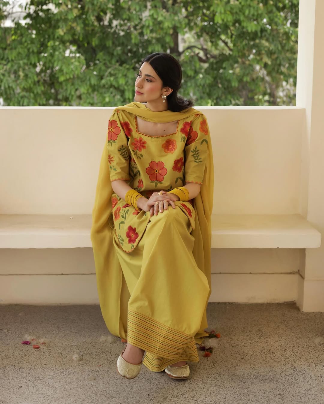 MUSTARD OUTFIT - AishOfficial