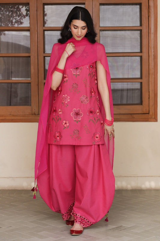 Pink Floral Outfit - AishOfficial