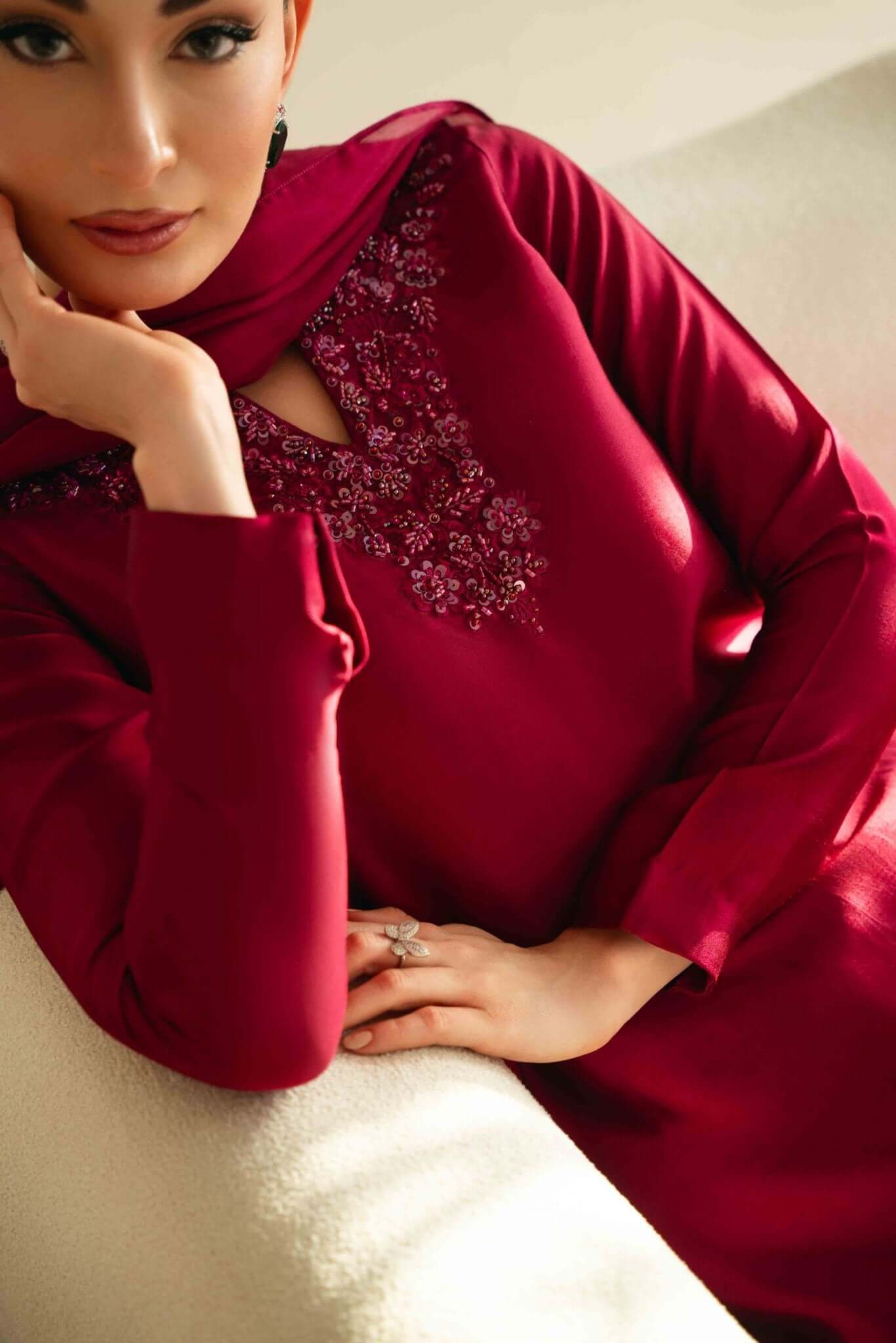 RED WINE - AishOfficial