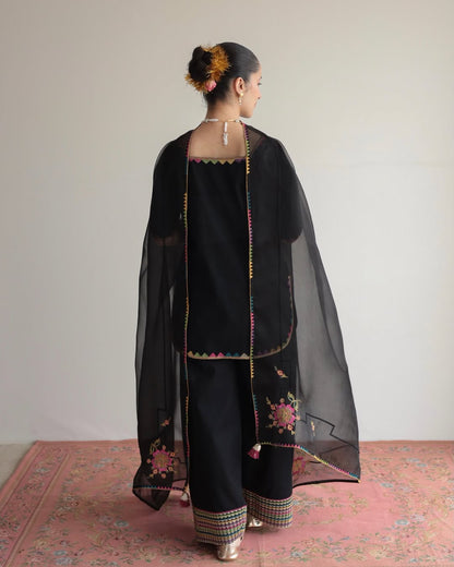 Gul-e-Siyaah