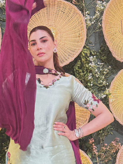 Aish-Plum