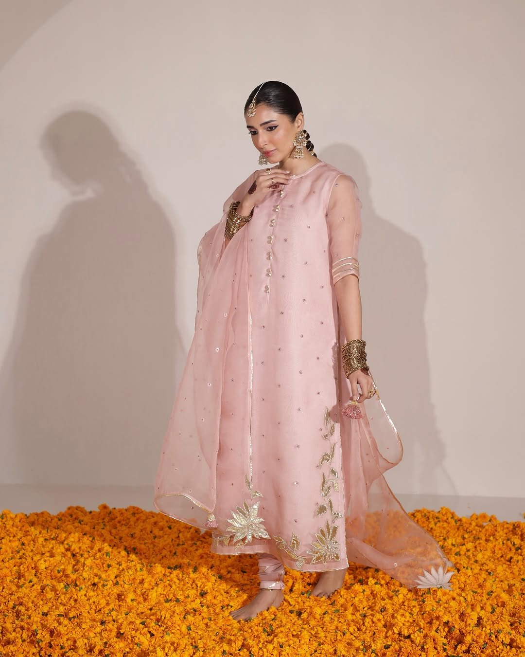 BLUSH PINK
