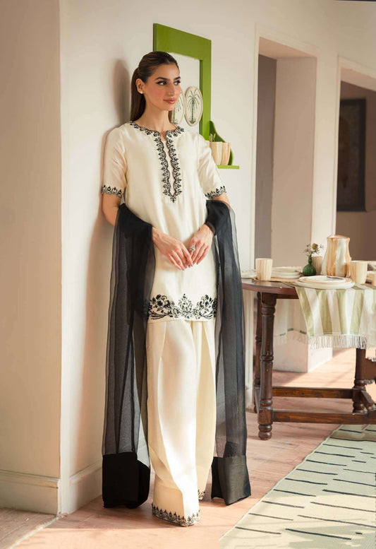 AISH WHITE - AishOfficial