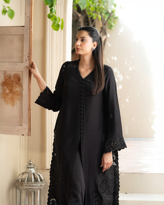 BLACK OUTFIT - AishOfficial