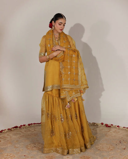 Butter Yellow Outfit - AishOfficial