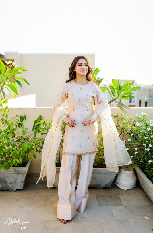 IVORY GOLD - AishOfficial