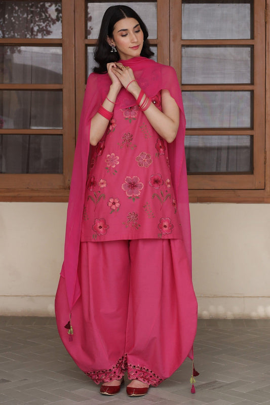 Pink Floral Outfit - AishOfficial