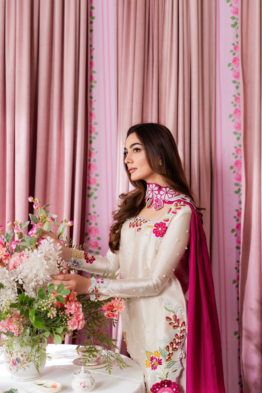 Aish-Rose