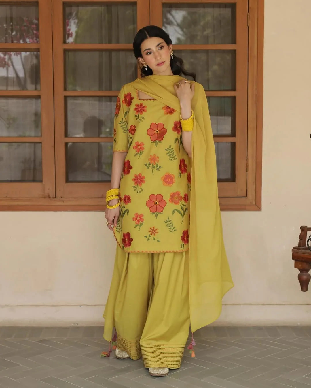 MUSTARD OUTFIT
